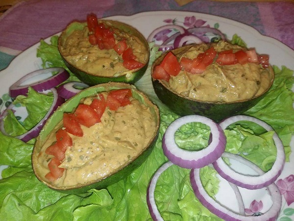Barchette di Avocado Ripiene - scalata