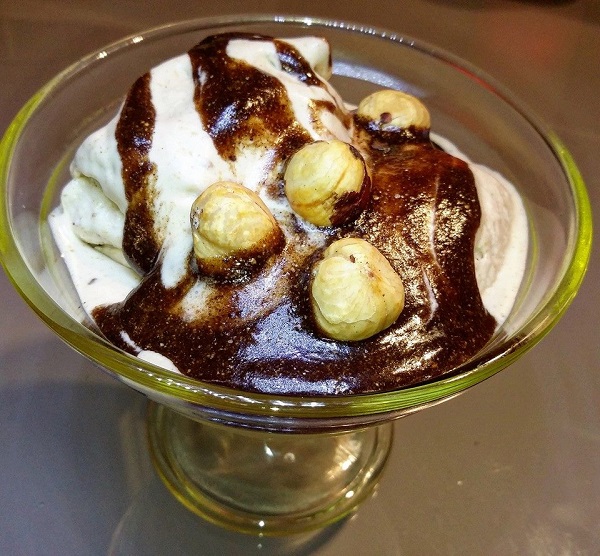 Gelato Affogato Vegano alla Nocciola